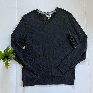 Old Navy Men’s Lightweight V Neck Sweater